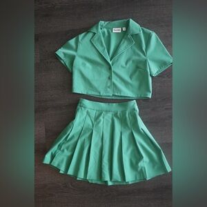 Sunday Best Aritzia Skirt & cropped Blazer Set Size: XXS